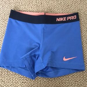Women’s nike pro spandex!!